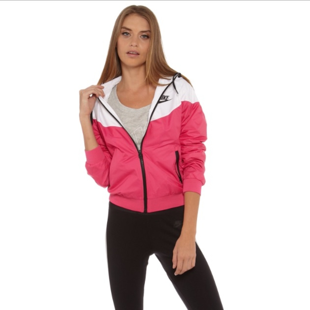 Nike Retro Windrunner Jacket